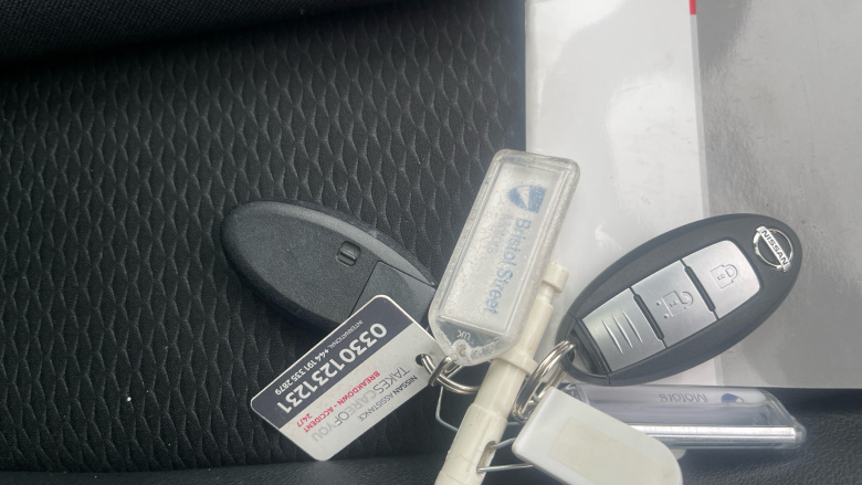 Nissan Qashqai 1.3 DiG-T Tekna 5dr Petrol Hatchback